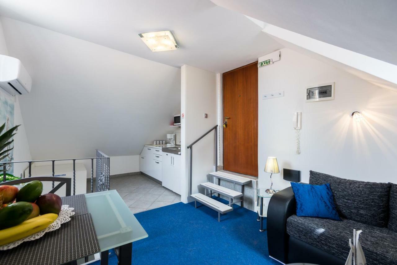 Nona Lena Studio Apartment Split Bagian luar foto